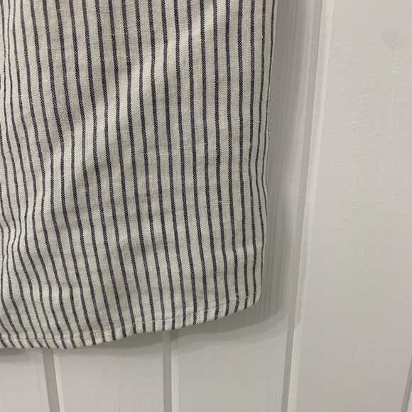 NWOT Abercrombie Tank XS - Picture 3 of 3